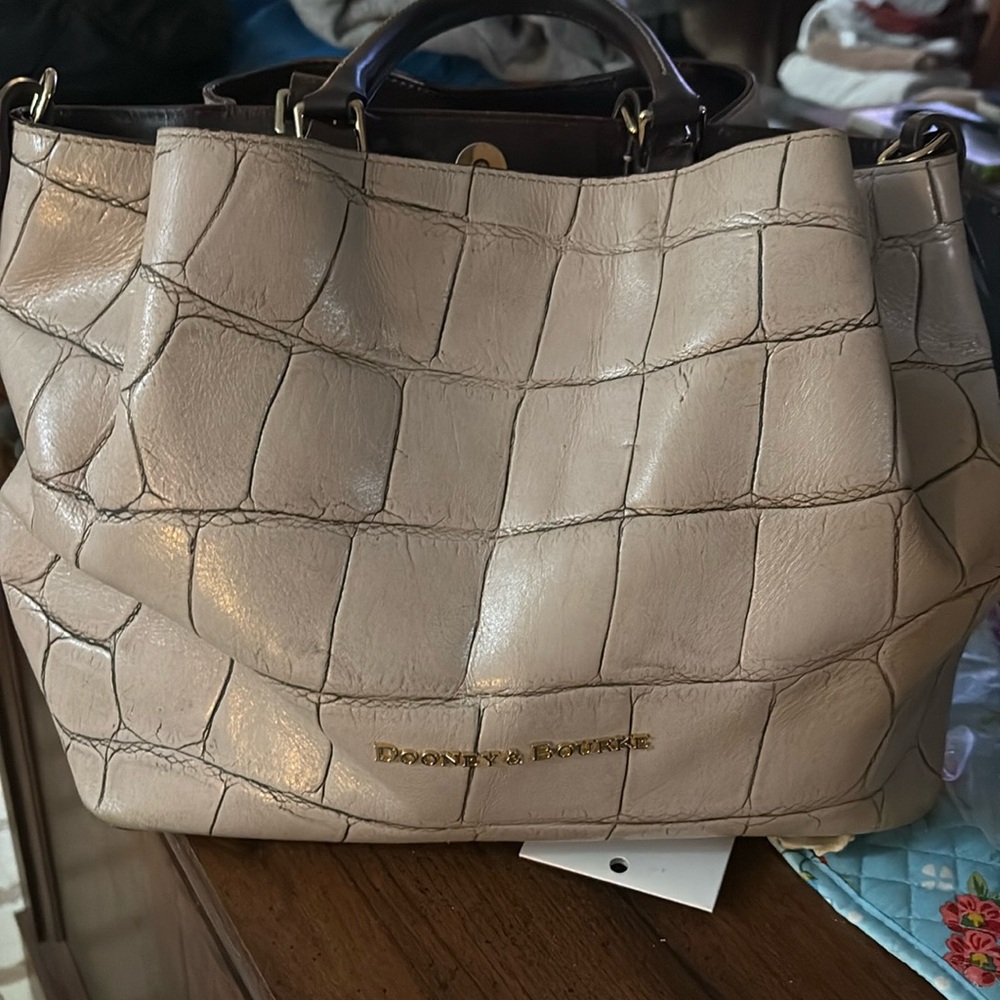 Dooney And Bourke Bag